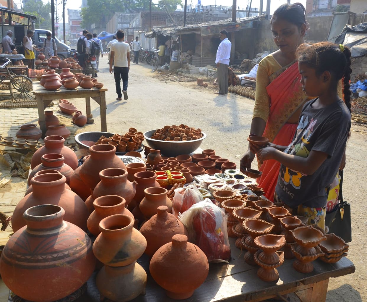 Electronic chalk caught the pace, demand for lamps increased