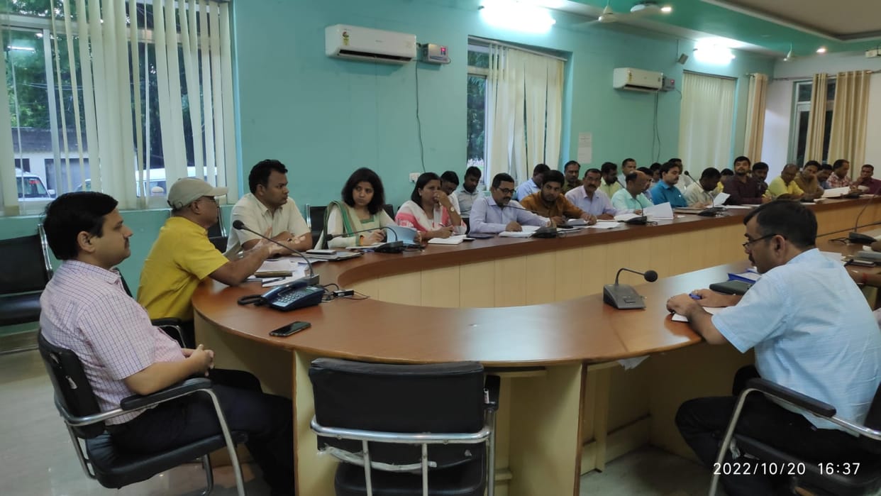 UP nagar Nikay Chunav Preparation in Varanasi DM said complete voter list revision soon