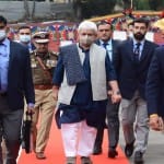श्रीनगर में आयोजित कार्यक्रम के दौरान एलजी मनोज सिन्हा