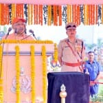 कार्यक्रम को संबोधित करते सीएम योगी