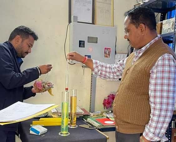 DSO Inspects Petrol Pump