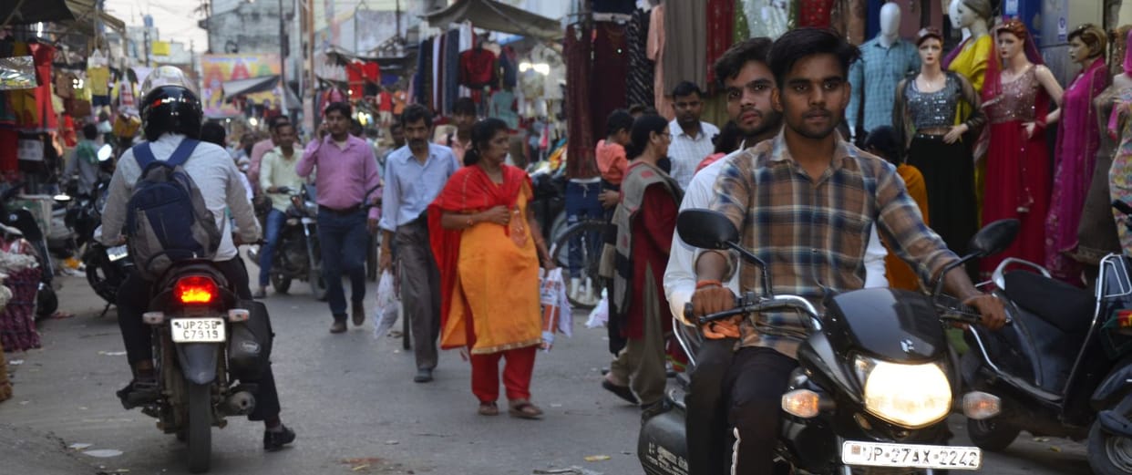 No entry applicable... but vehicles are not banned