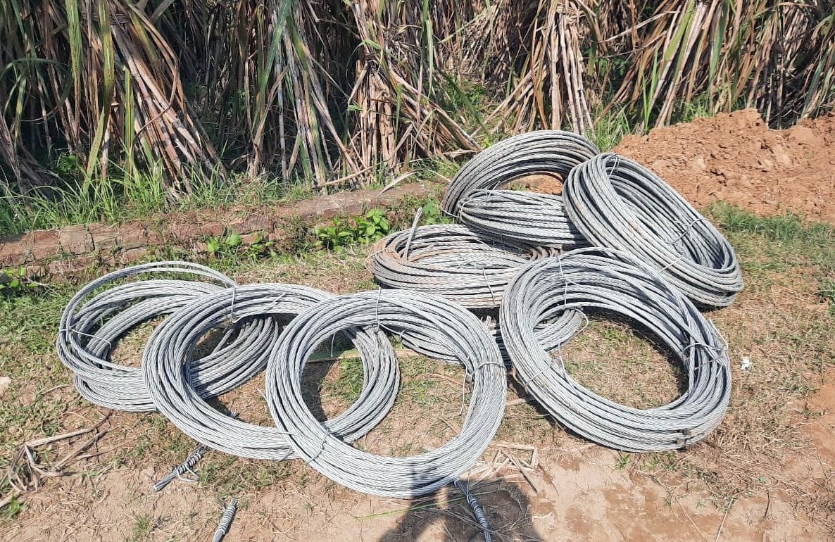 33 thousand kv line wire stolen from seven electric poles