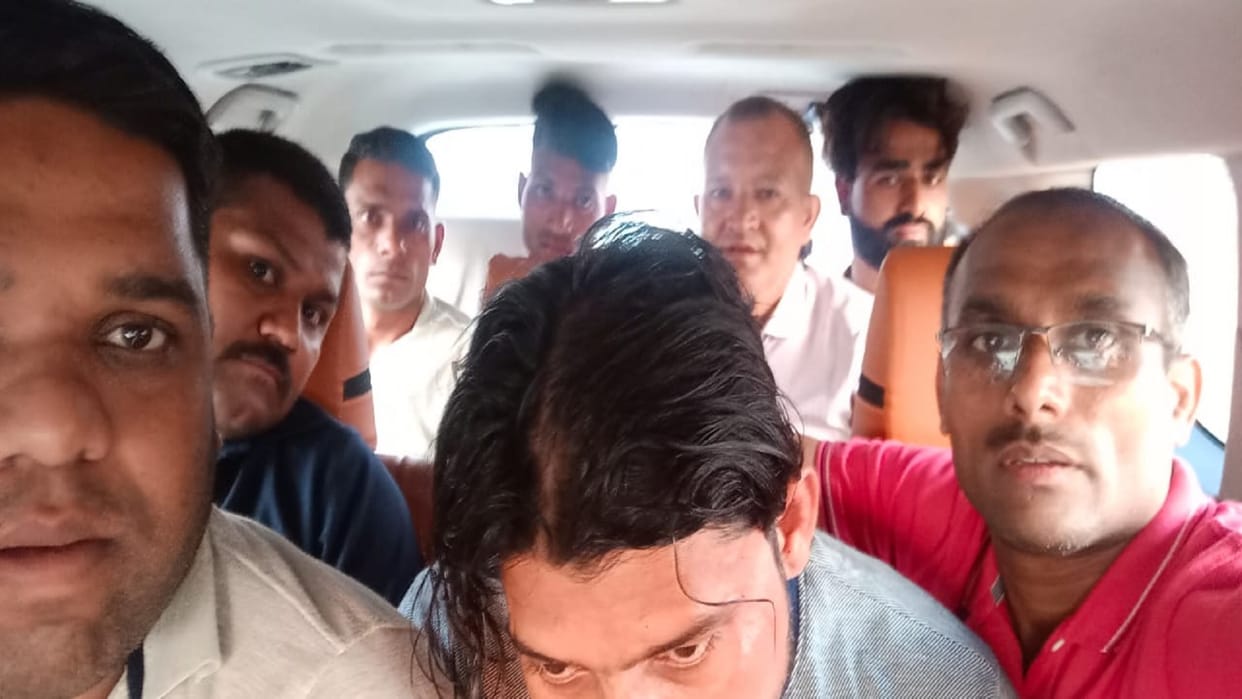 durg jwellar murder case; chhattisgarh police arrested four accused from varanasi
