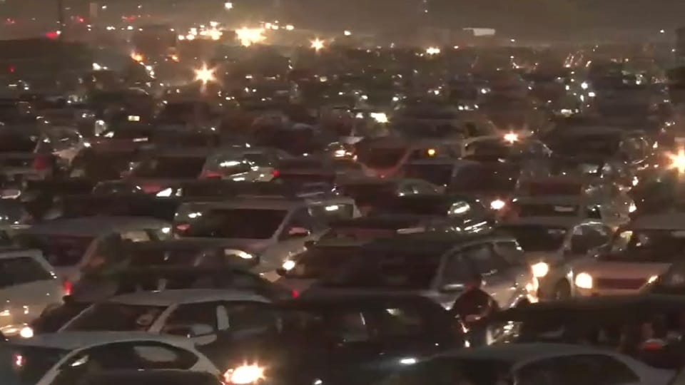 Five kilometer long jam on Delhi-Jaipur highway