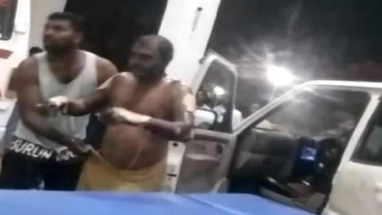 MP News: Fire in diesel tank at Bharat Petroleum depot in Bhopal, 7 workers injured, 3 critical