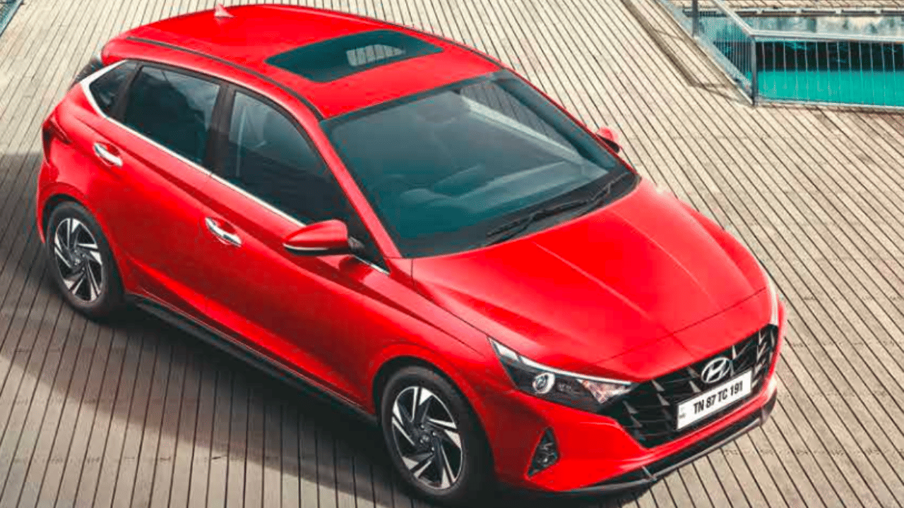 most affordable cars comes with ambient lights, maruti breeza tata altroz hyundai i20 mg hector