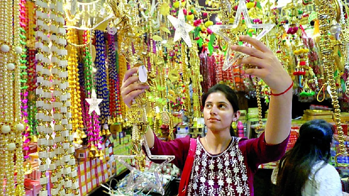jammu kashmir Dhanteras to be celebrated on Saturday know auspicious time