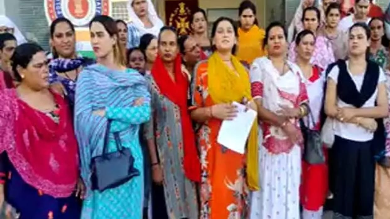 Bhopal News Bhopal's Kinnar don Kajal Bambaiya was arrested by the police from the railway station