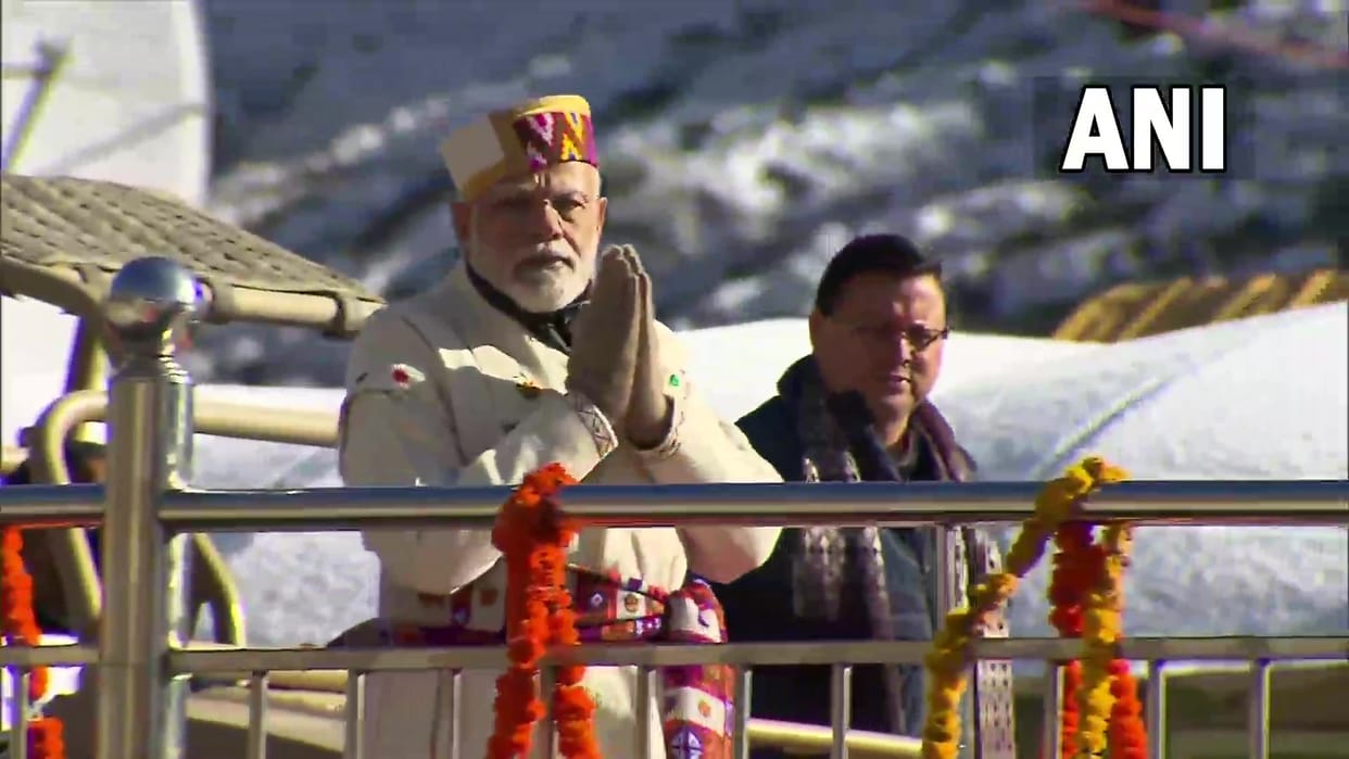 chemistry between PM and CM Dhami seen during Narendra modi uttarakhand visit