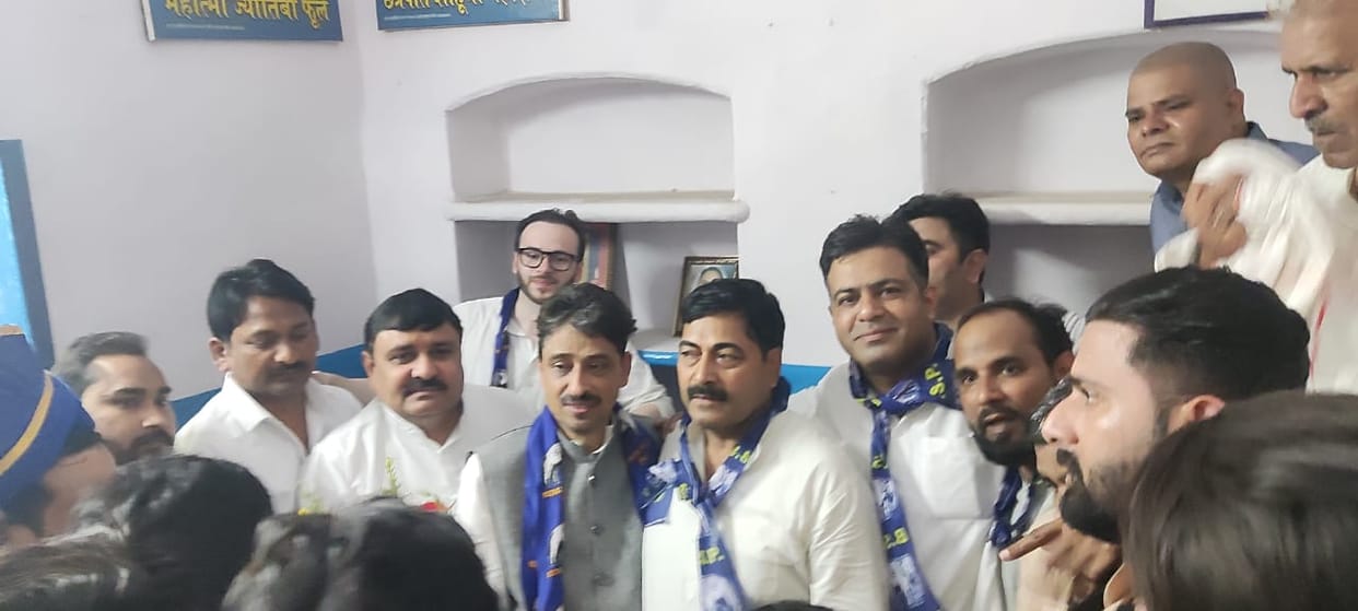 Municipality chairman Shahnawaz Khan then joined BSP