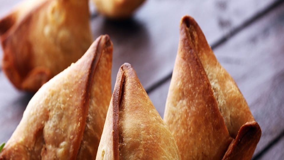 doctor said eating samosas and pakoras increases risk of heart attack and cancer