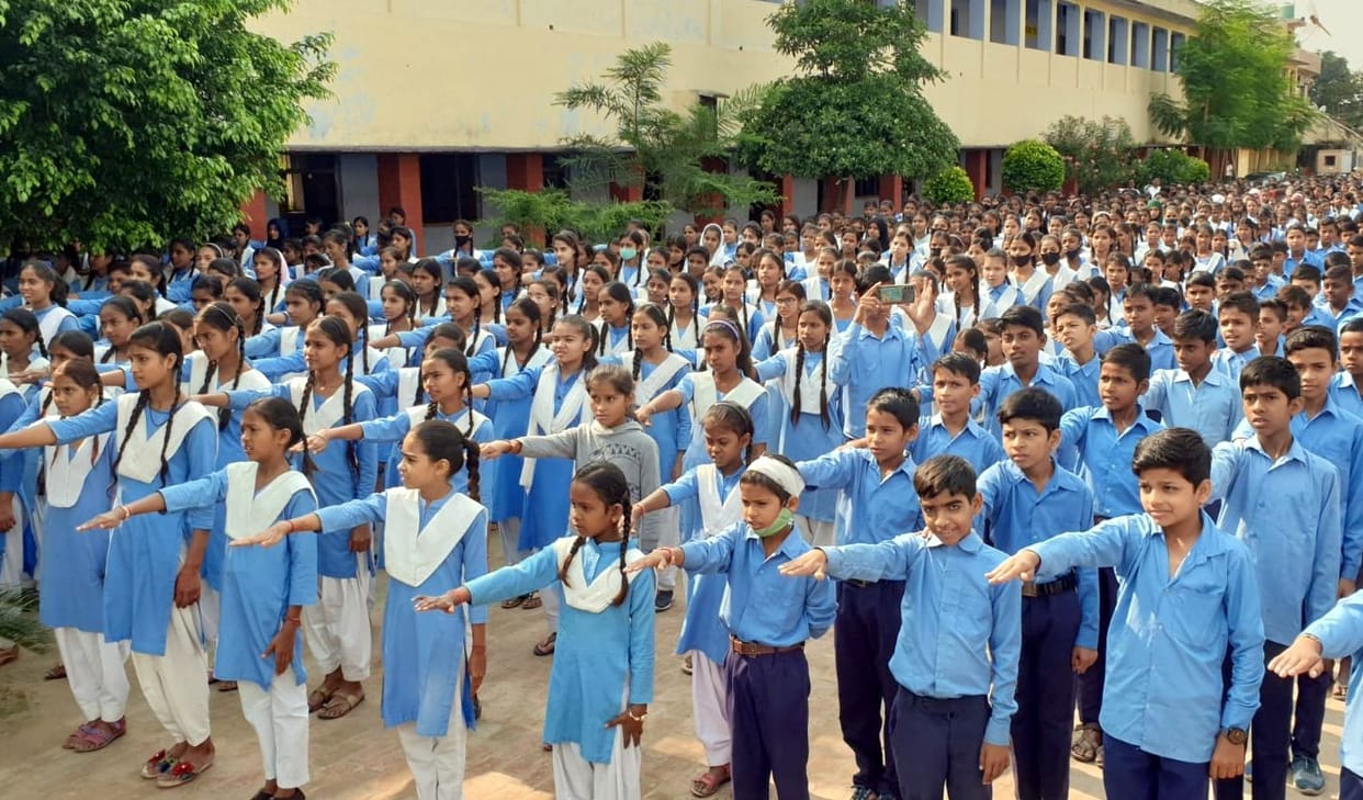 Students take oath to celebrate pollution free Diwali