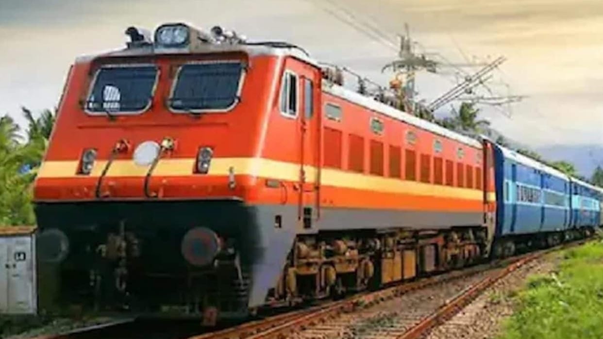 fire near railway tracks in Pali driver run train in reverse