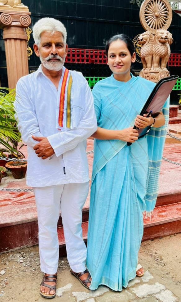 Aanchal got 66th rank in UPPSC, became DSP