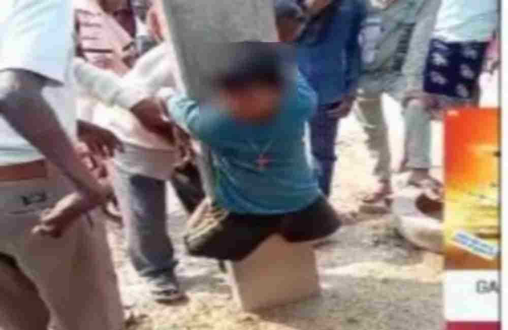 brutality with innocent in azamgarh  beaten after tie in pillar  put chili powder in mouth