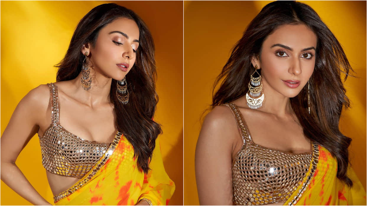 Things to Know Before Purchasing Readymade Blouse Tips in Hindi