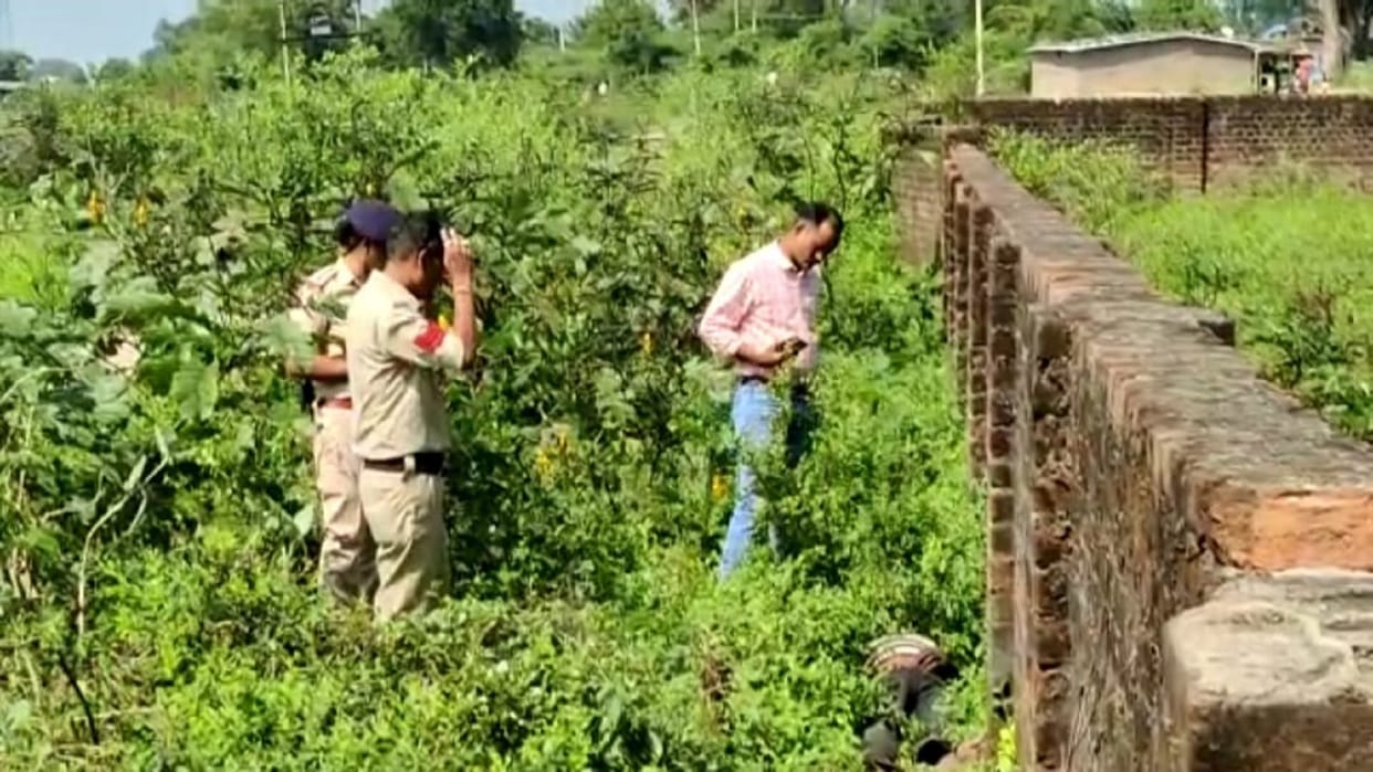 chhattisgarh young man killed elder brother in land dispute in janjgir-champa