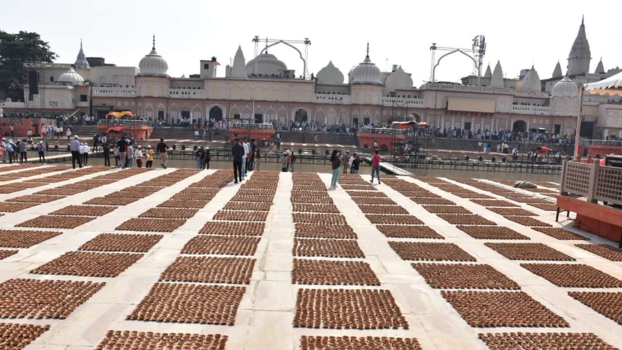 Deepotsav prepration continue in Ayodhya.