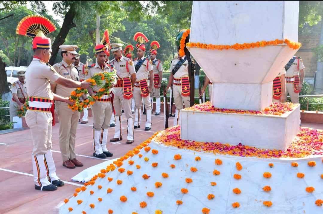 Tributes paid to martyrs on Police Commemoration Day