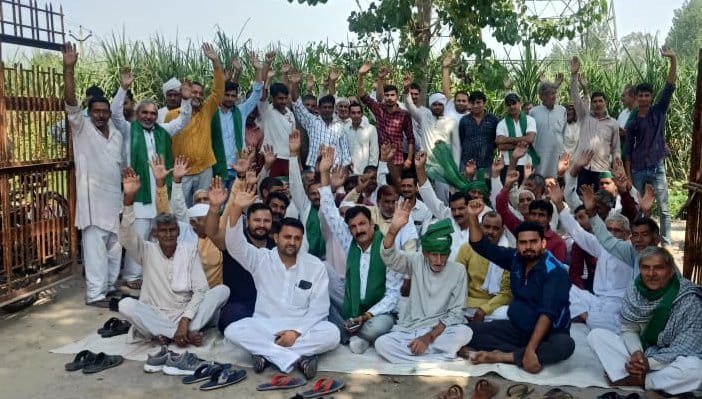 Farmers demonstrated at the power station