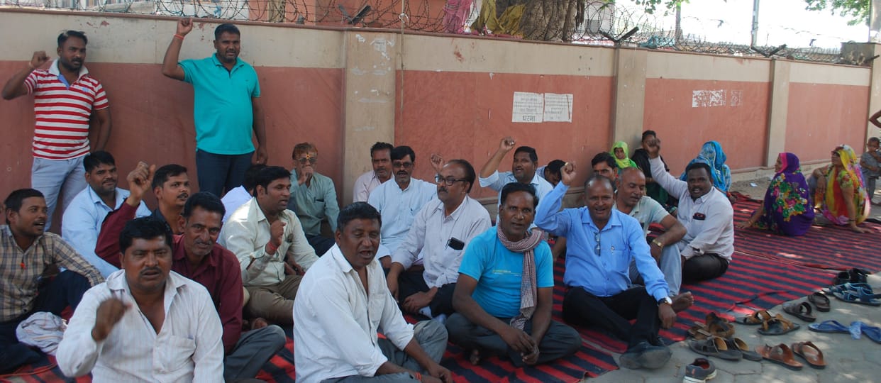 Hathras: Employees agree to return to work on assurance of bonus and arrears