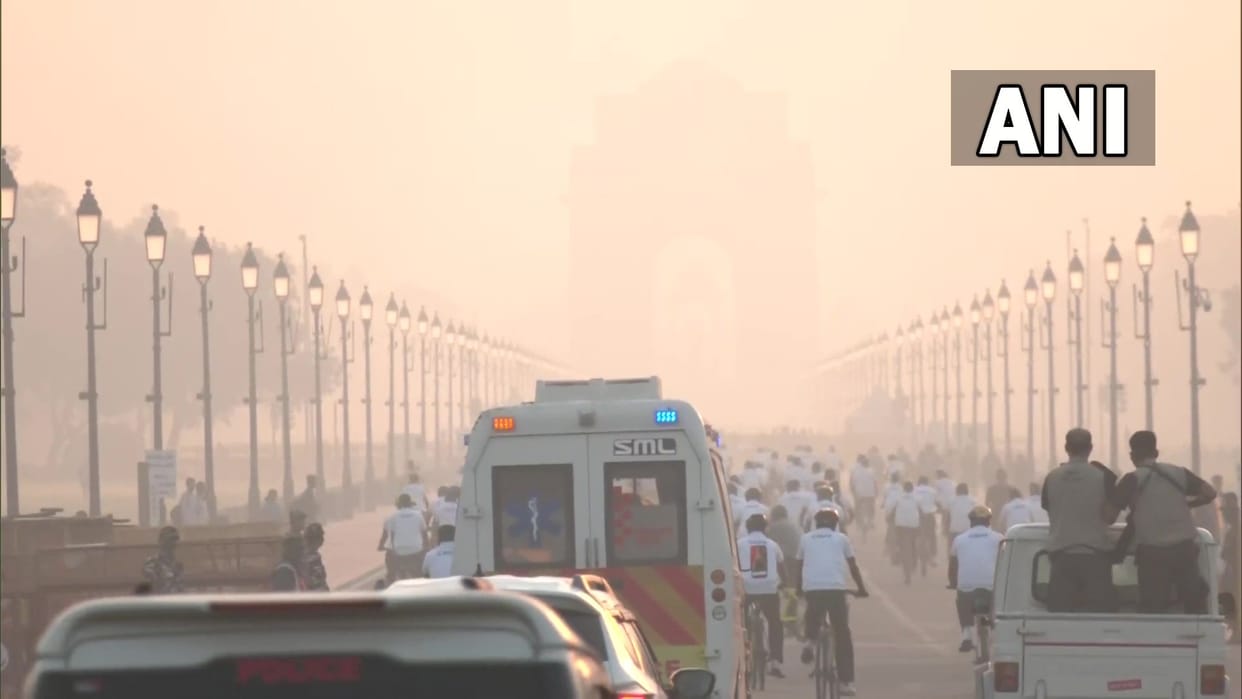 Delhi-NCR AQI Haze in capital on Saturday air reached poor category pollution will increase in next day