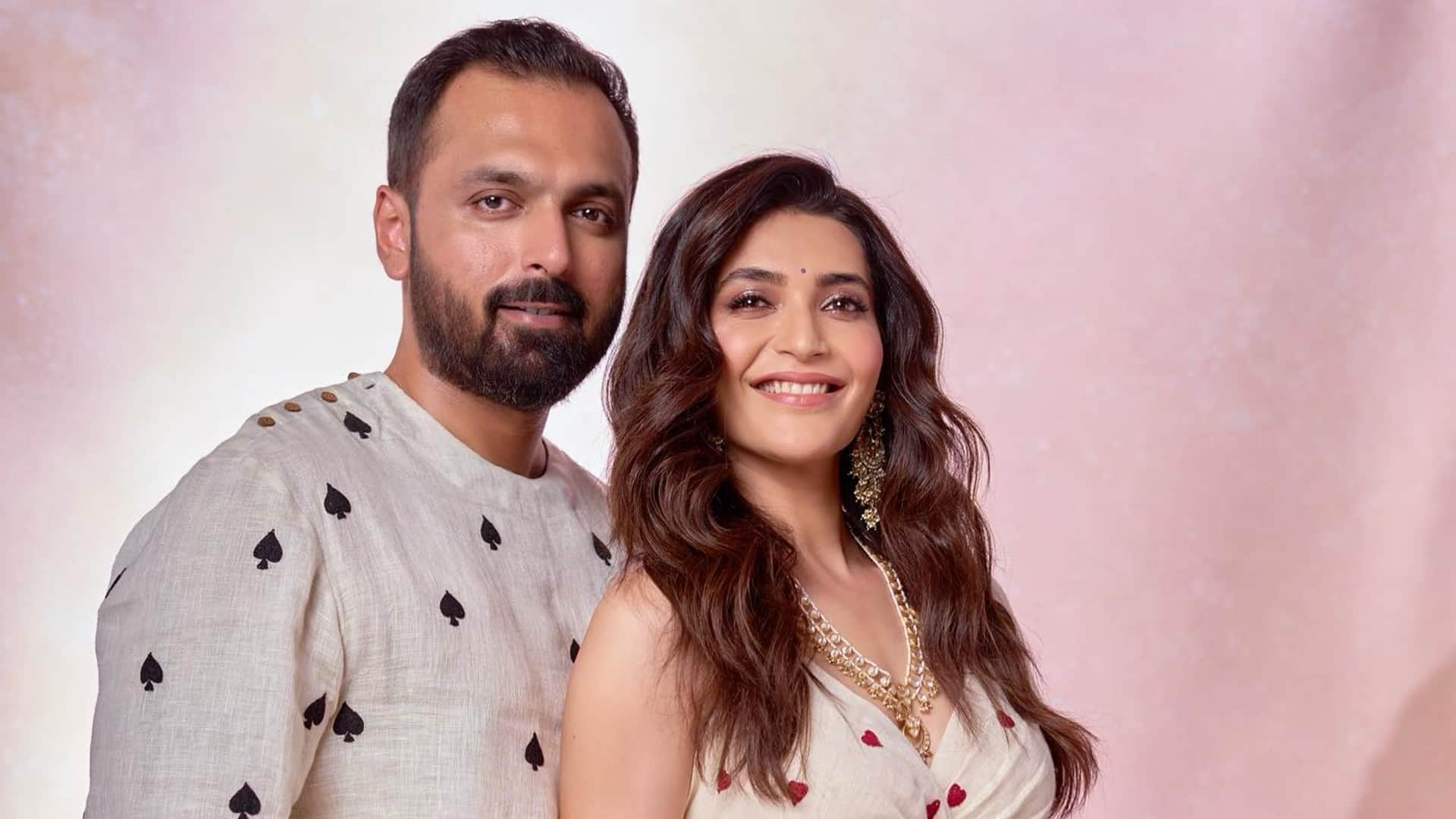 Photos of the day Rashmika Mandanna Desi Look Rakul Preet Singh Bold Pics Celebrity Updates