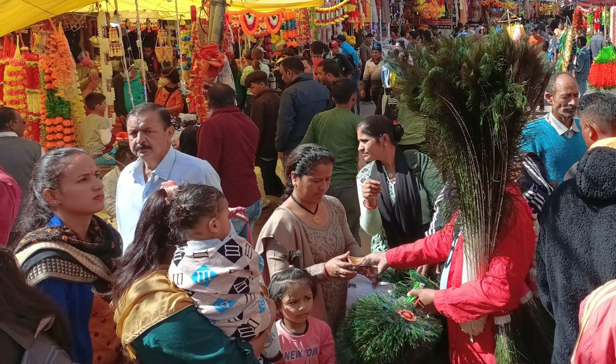 The mountain markets are buzzing throughout the day