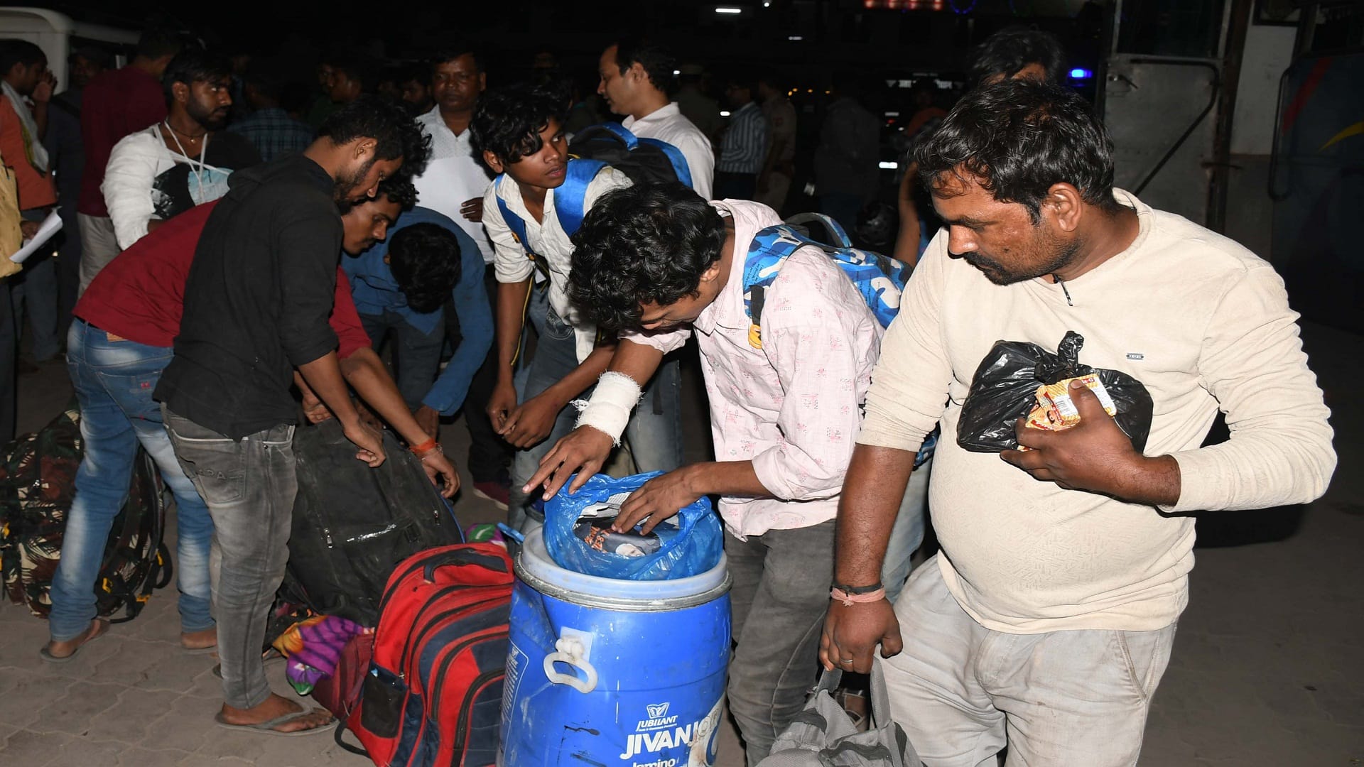 21 injured in the accident on Sohagi hill were sent home from Prayagraj