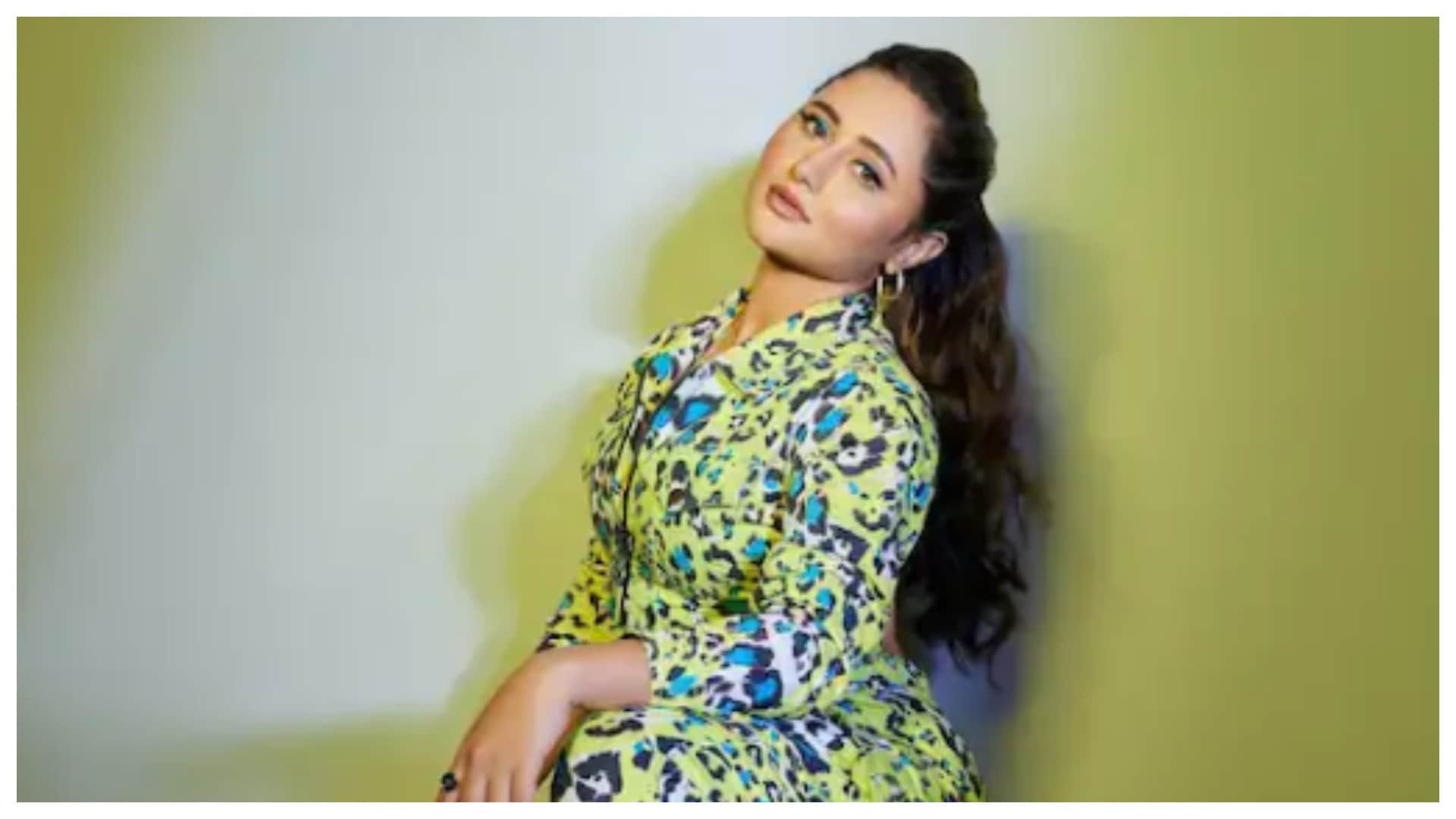 Rashmi Desai Wishes Dhanteras 2022 With stunning photos says start celebrating yourself