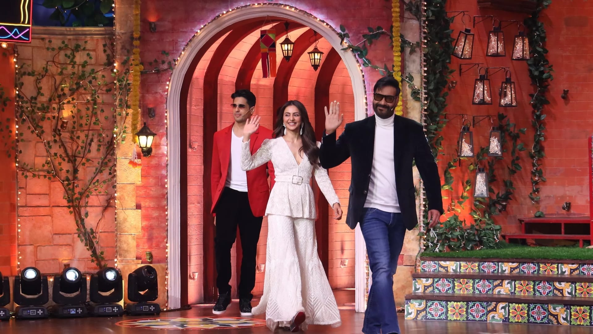 Thank God Team ajay devgn rakulpreet singh sidharth malhotra seen having fun on the kapil sharma show