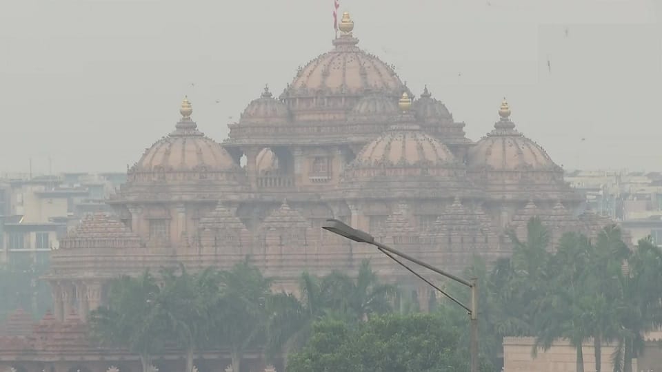 Air suffocated in Delhi Ghaziabad air was most toxic know the condition of other cities of NCR