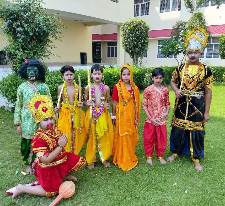 Diwali celebrated with pomp in schools