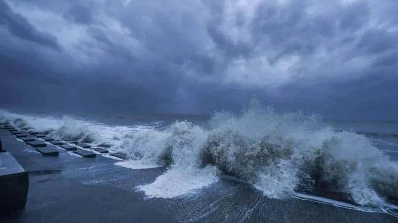 Cyclone Sitrang: How dangerous is cyclonic storm 'Sitrang', know where it will affect?