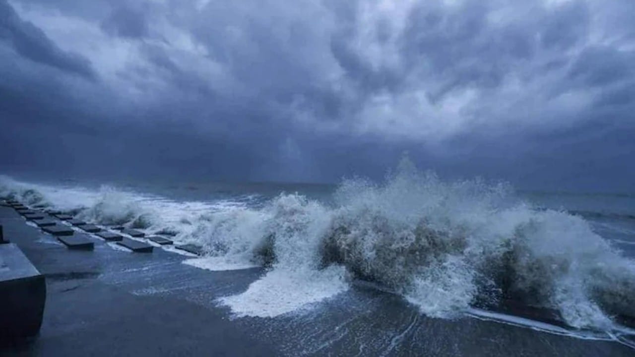 Cyclone Sitrang: How dangerous is cyclonic storm 'Sitrang', know where it will affect?