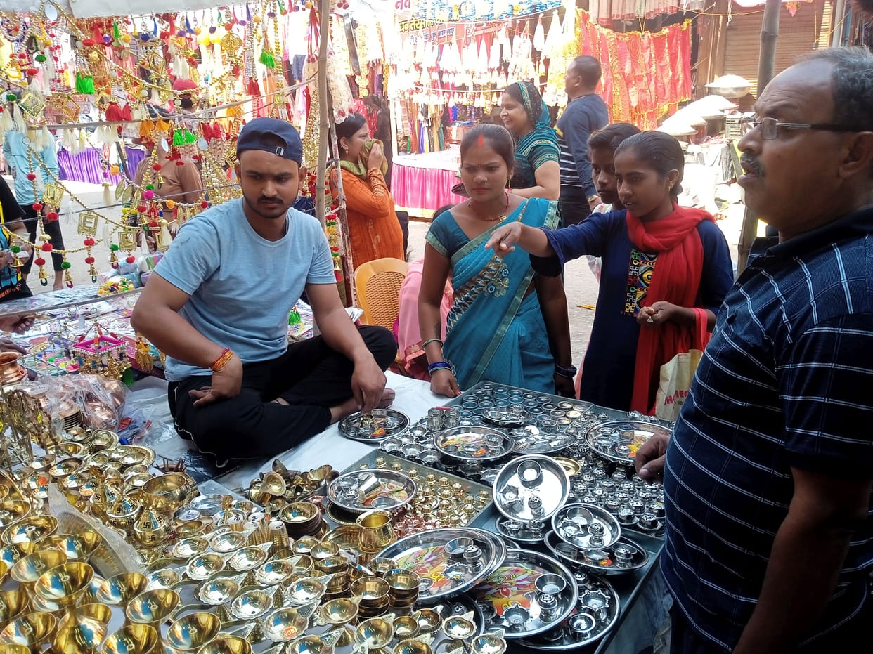 gonda,market,dhanteras