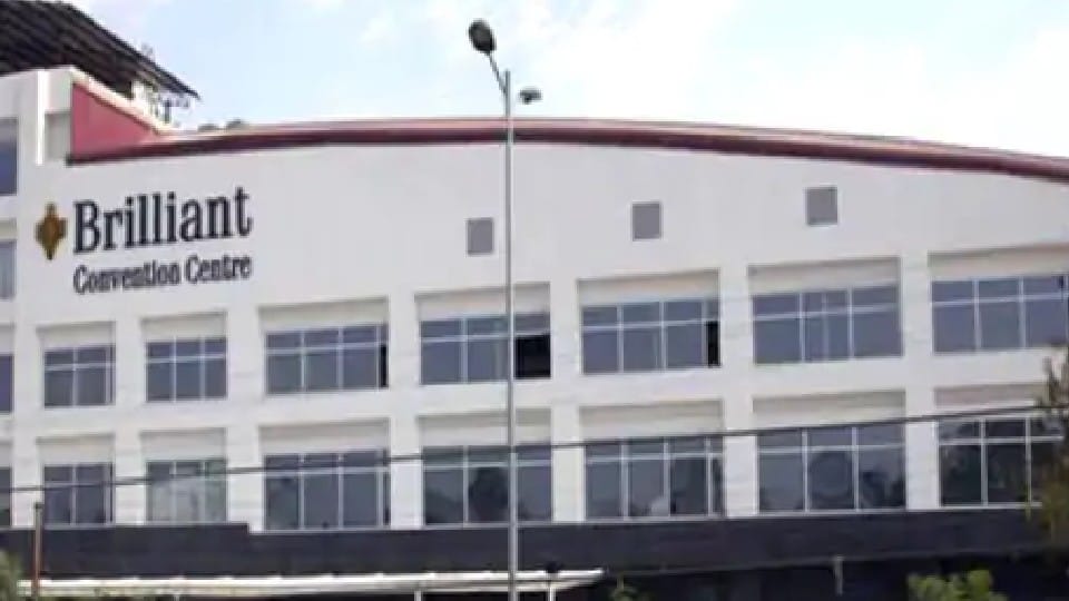 Indore: Two laborers died at Brilliant Convention Center