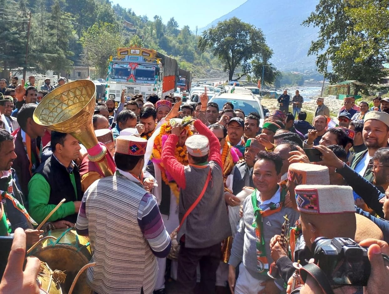 Gaur reached Hidimba temple after getting ticket from congress