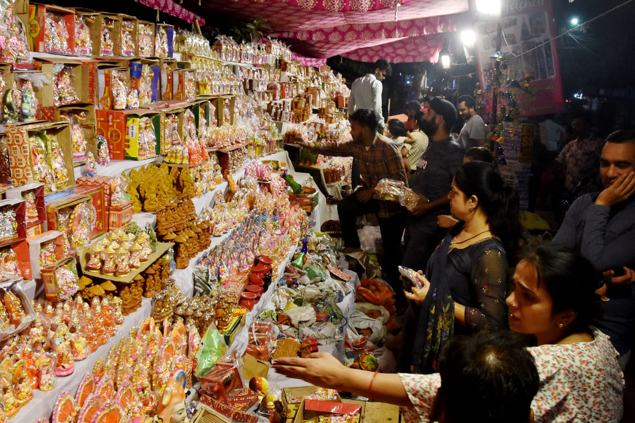 The market came out, a business of 300 crores