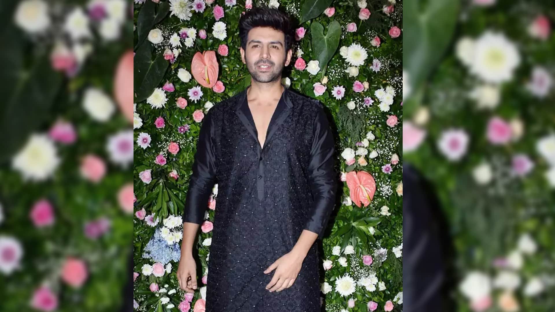 satyaprem ki katha kartik aaryan followed by fans in ahmedabad during shooting