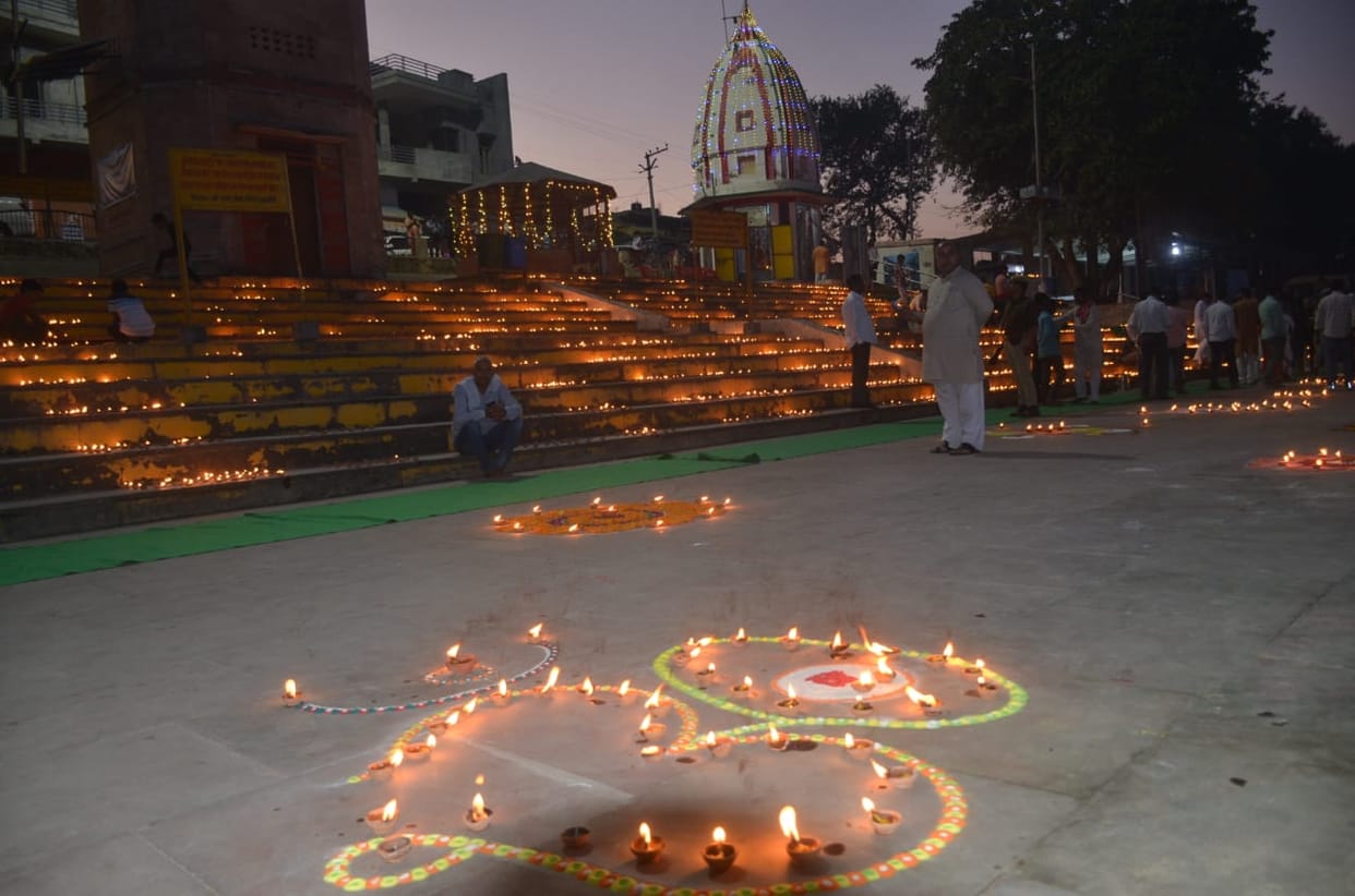Ganga Ghat lit up with eleven thousand diyas