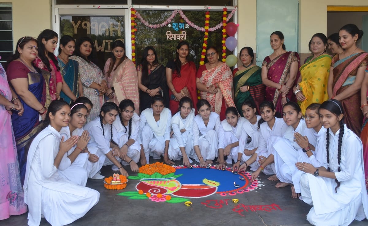 Made rangoli, decorated diyas, celebrated the happiness of Diwali