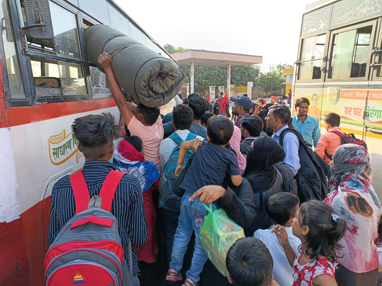 All day long jam, passengers became light