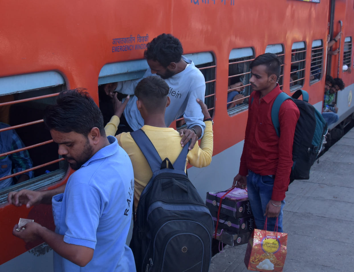 To go home on Deepawali, there is no place in the bus nor in the train.