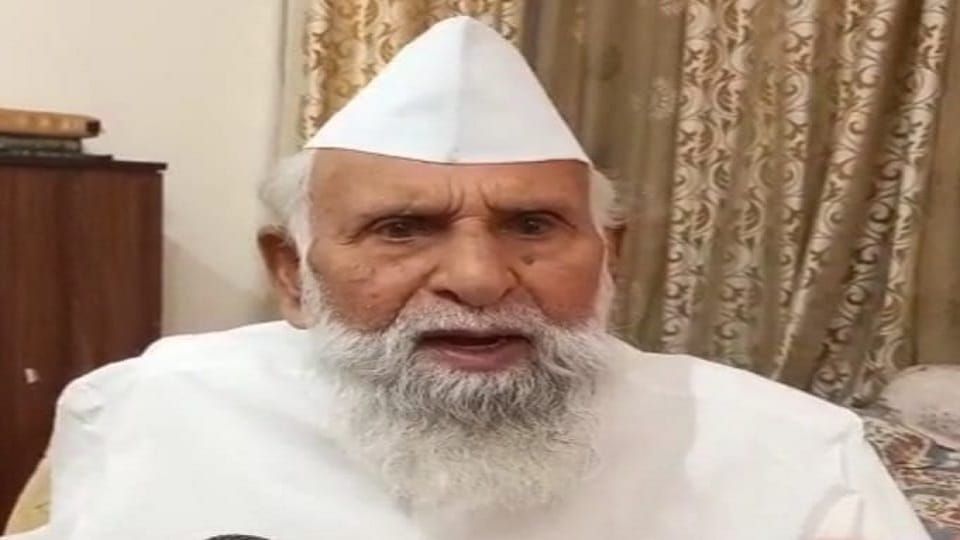 SP MP retaliates on Dharmpal Singh statement in Sambhal