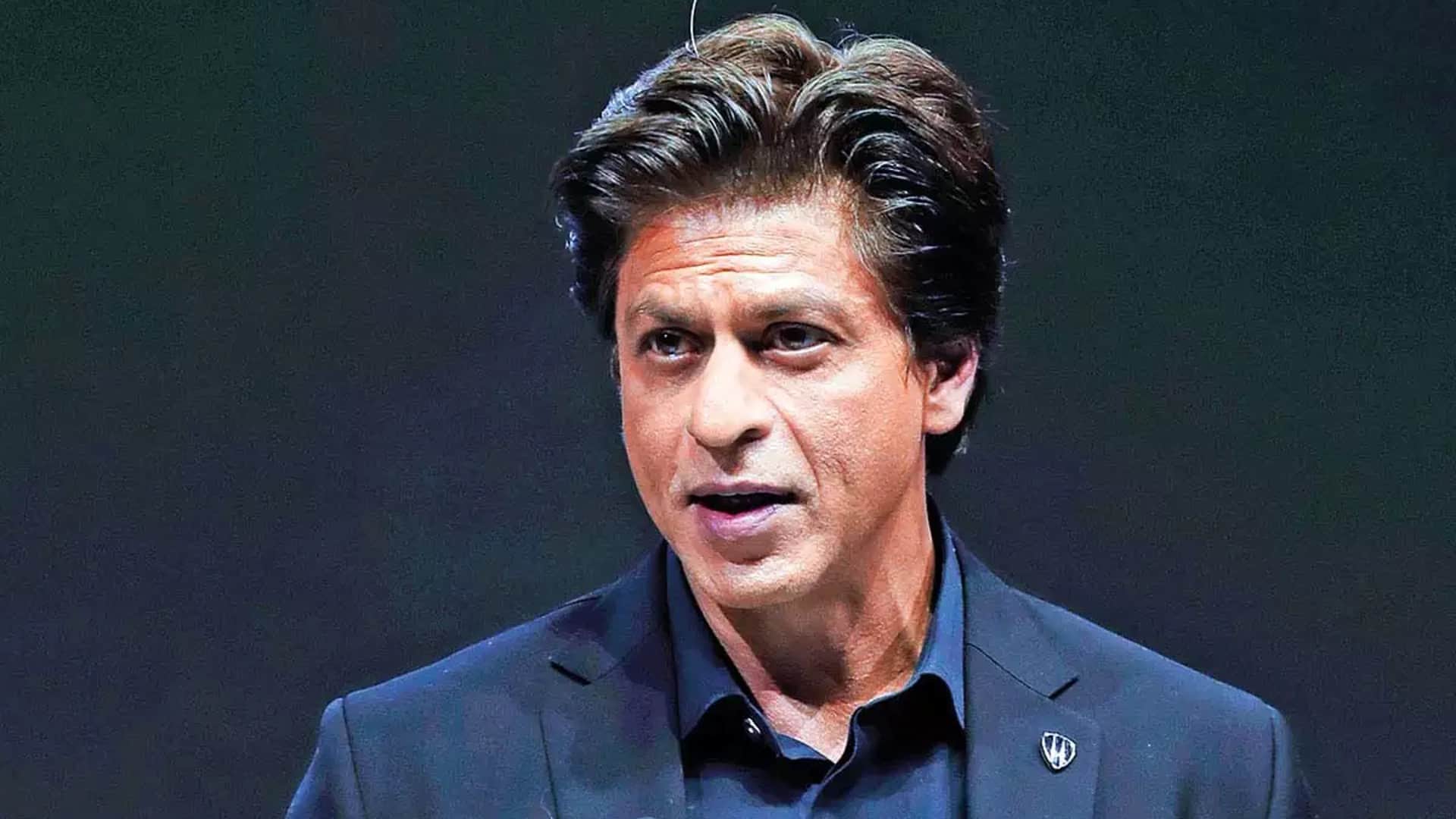 Shah rukh Khan tweeted and congratulated Team India and Virat Kohli for the victory