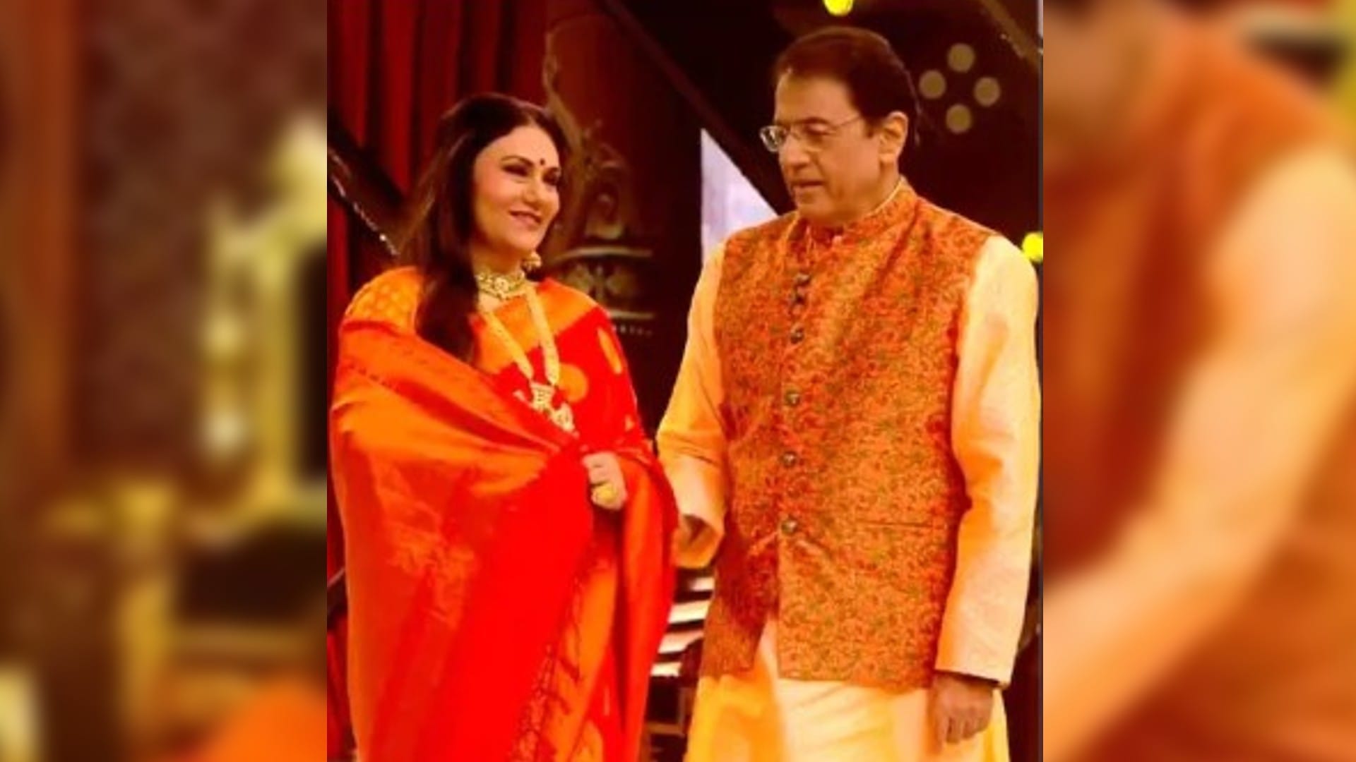 ramayan sita role fame dipika chikhliya touches arun govil feet in Jhalak Dikhhla Jaa 10