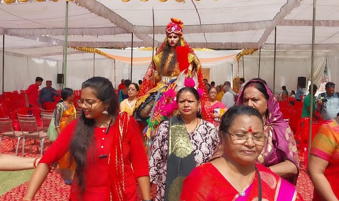 Veerangana Rani Laxmibai 187th Jayanti celebrated at her birthplace in varanasi