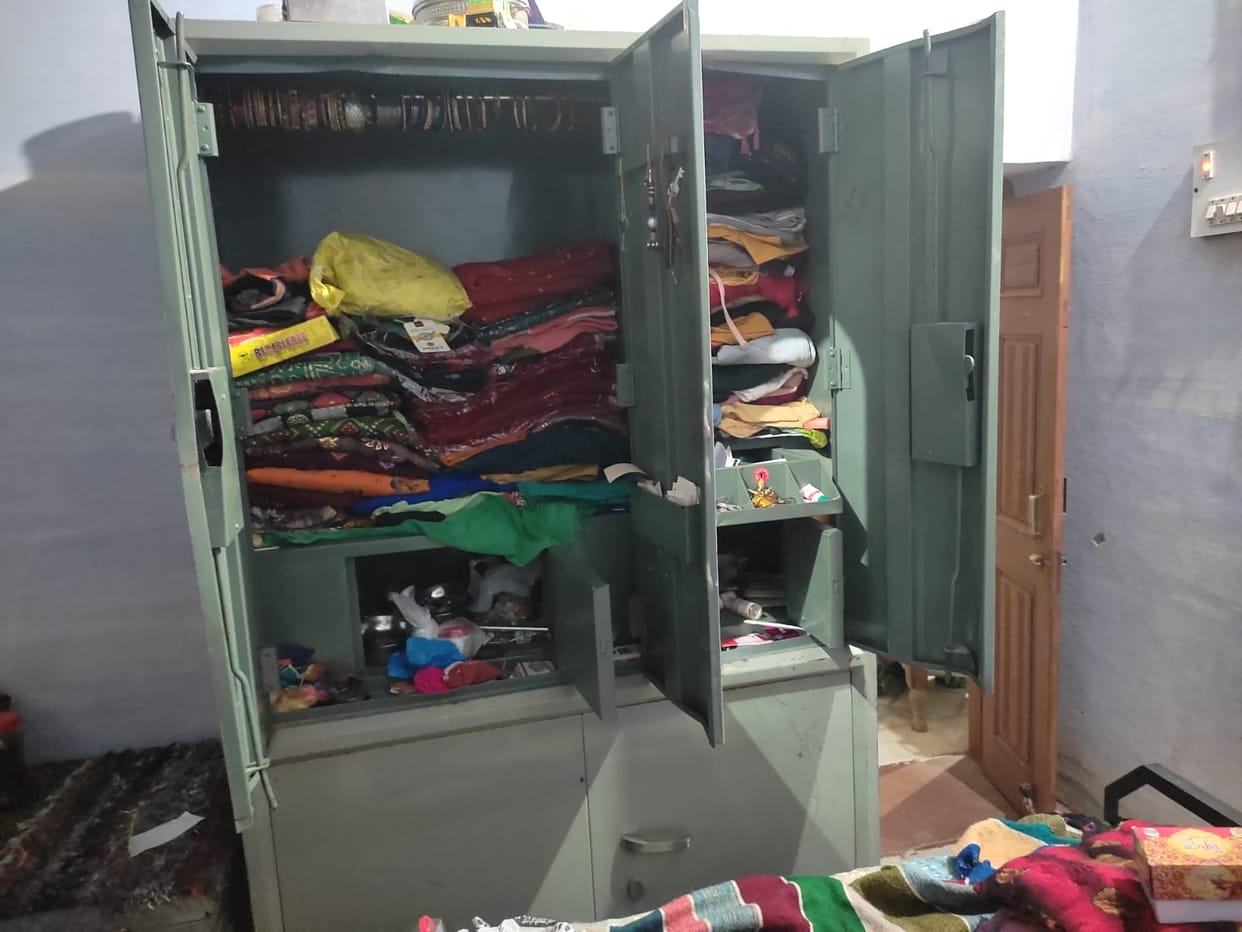 thieves targeted the farmer house Cash theft including jewelery worth lakhs in Bikaner